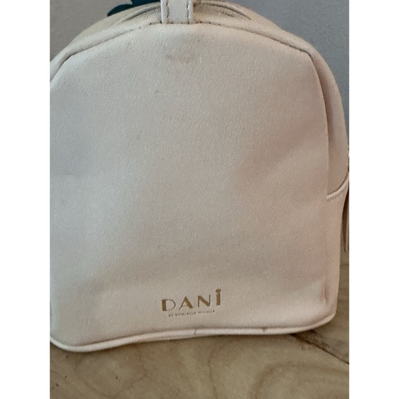 Dani Disney Lilo and Stitch Pineapple Mini‎ Backpack Wristlet - Picture 2 of 7